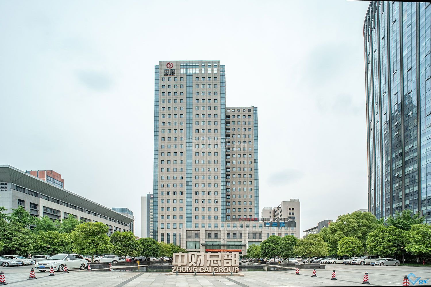 杭州中(zhōng)财大厦中(zhōng)央空调维保