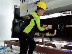 中(zhōng)央空调维修的费用(yòng)是多(duō)少（中(zhōng)央空调分(fēn)體(tǐ)机维修多(duō)少钱）