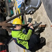 京乐企服约克中(zhōng)央空调上门维修案例 蒸发器液位传感器显示错误